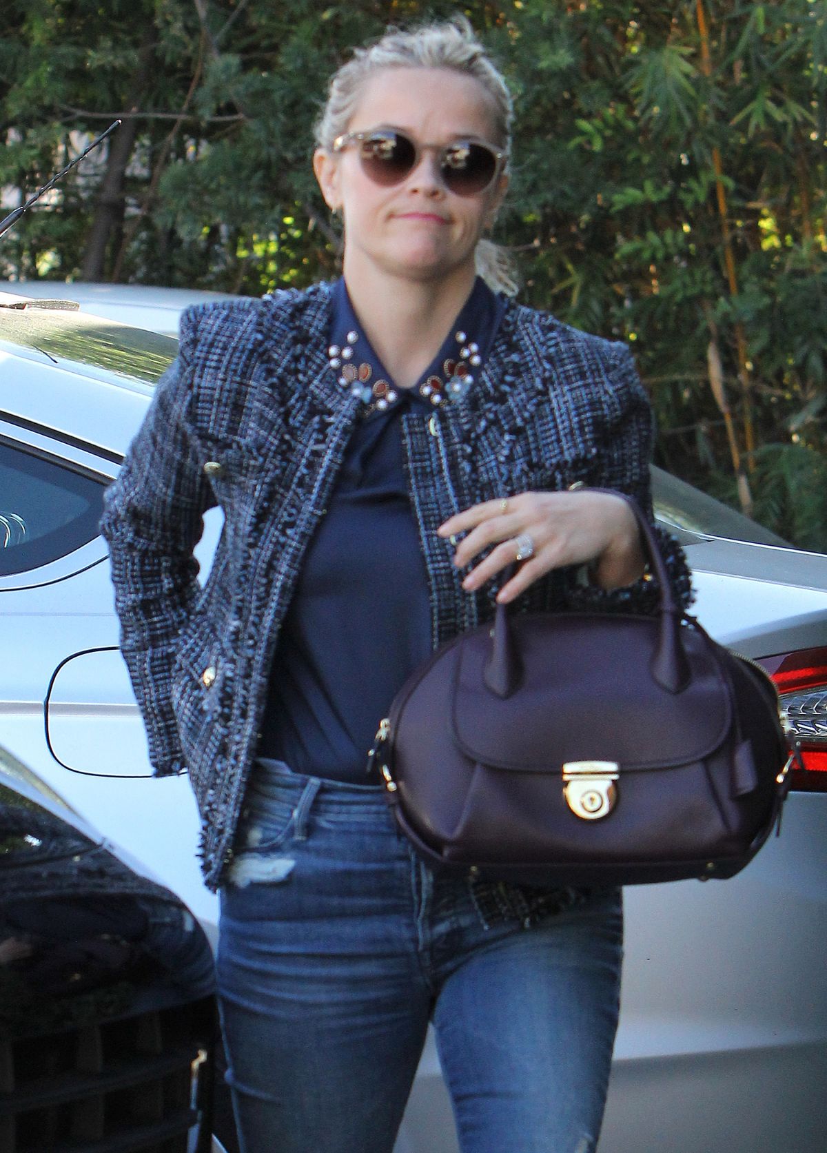 REESE WITHERSPOON Arrives at a Studio in Santa Monica 11/03/2015 REESE WITHERSPOON Arrives at a Studio in Santa Monica 11/03/2015
