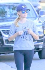 REESE WITHERSPOON Heading to a Yoga Class in Los Angeles 11/04/2015