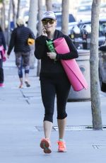 REESE WITHERSPOON Leaves Yoga Class in Los Angeles 11/17/2015