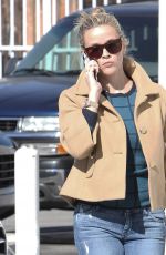 REESE WITHERSPOON Out and About in Brentwood 11/16/2015