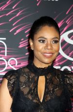 REGINA HALL at 2015 Soul Train Awards in Las Vegas 11/06/2015