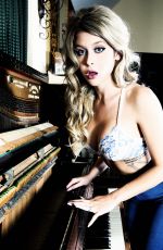 RENEE OLSTEAD by Marisa Pike 