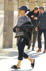 RIHANNA Arrives at Her Apartment in New York 11/21/2015