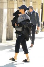 RIHANNA Arrives at Her Apartment in New York 11/21/2015