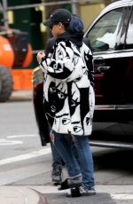 RIHANNA Arrives at Her Appartment in New York 11/22/0015