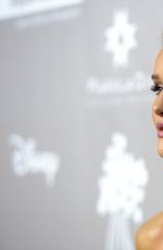 ROSIE HUNTINGTON-WHITELEY at 2015 baby2baby Gala in Culver City 11/14/2015