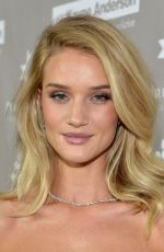 ROSIE HUNTINGTON-WHITELEY at 2015 baby2baby Gala in Culver City 11/14/2015