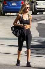 ROSIE HUNTINGTON-WHITELEY in Tights Heading to a Gym in Los Angeles 11/17/2015