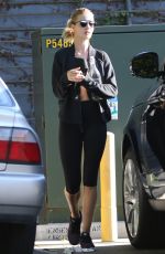 ROSIE HUNTINGTON-WHITELEY Leaves a Gym in Los Angeles 11/28/2015