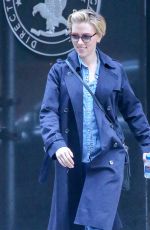 SCARLETT JOHANSSON Leavs an Office Building in New York 11/13/2015