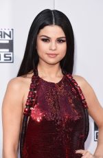 SELENA GOMEZ at 2015 American Music Awards in Los Angeles 11/22/2015