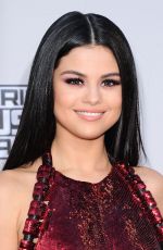 SELENA GOMEZ at 2015 American Music Awards in Los Angeles 11/22/2015