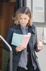 SOPHIA BUSH on the Set of Chicago P.D. in Chicago 11/19/2015
