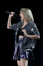TAYLOR SWIFT Performs at The 1989 World Tour in Sydney 11/28/2015