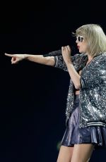 TAYLOR SWIFT Performs at The 1989 World Tour in Sydney 11/28/2015