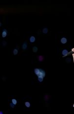 TAYLOR SWIFT Performs at The 1989 World Tour in Sydney 11/28/2015