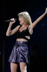 TAYLOR SWIFT Performs at The 1989 World Tour in Sydney 11/28/2015