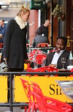 UMA THURMAN Out for Lunch at Da Silvano Restaurant 11/09/2015