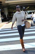 VENUS WILLIAMS Arrives at LAX Airport in Los Angeles 11/20/2015