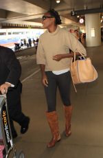 VENUS WILLIAMS Arrives at LAX Airport in Los Angeles 11/20/2015