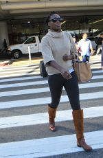 VENUS WILLIAMS Arrives at LAX Airport in Los Angeles 11/20/2015