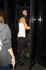 VICTORIA JUSTICE Arrives a No Vacancy in Los Angeles 10/31/2015