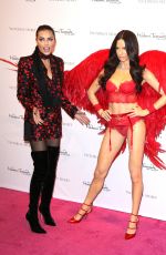 ADRIANA LIMA Unveils Her Madame Tussauds Wax Figure in New York 11/30/2015