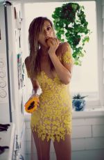 ALEXIS REN - Heatwave for Planet Blue Photoshoot