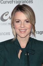 ALI FEDOTOWSKY Hosts Curve Fragrances for Men Trivianyc Game Night in New York 12/03/2015