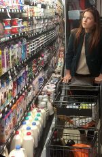 ALI LARTER Shopping for Grocery in West Hollywood 12/10/2015