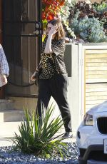 ANNE HATHAWAY Leaves a Fiend