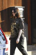 ANNE HATHAWAY Leaves a Fiend