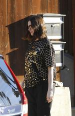 ANNE HATHAWAY Leaves a Fiend