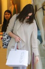 ANNE HATHAWAY Leaves a Lingerie Store in Beverly Hills 12/22/2015