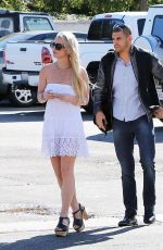 BRITNEY SPEARS Out and About in Calabasas 08/12/2015