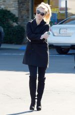 BRITNEY SPEARS Out Shopping in Calabasas 12/17/2015