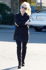 BRITNEY SPEARS Out Shopping in Calabasas 12/17/2015