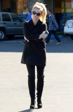 BRITNEY SPEARS Out Shopping in Calabasas 12/17/2015