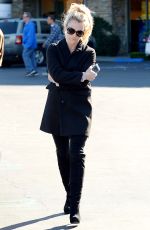 BRITNEY SPEARS Out Shopping in Calabasas 12/17/2015