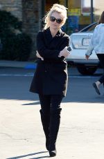 BRITNEY SPEARS Out Shopping in Calabasas 12/17/2015