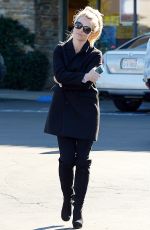 BRITNEY SPEARS Out Shopping in Calabasas 12/17/2015