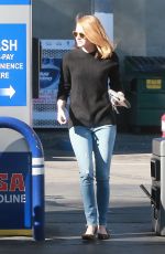 EMMA STONE at a Gas Station in Studio City 12/18/2015
