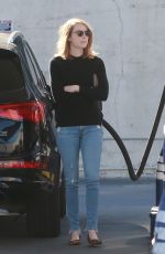 EMMA STONE at a Gas Station in Studio City 12/18/2015