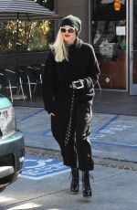 GWEN STEFANI Out in West Hollywood 12/30/2015
