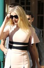 GWYNETH PALTROW at Rob Lowe