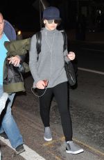 HAILEE STEINFELD Arrives at Philadelphia International Airport 12/09/2015