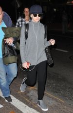 HAILEE STEINFELD Arrives at Philadelphia International Airport 12/09/2015