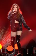 HAILEE STEINFELD at 103.5 Kiss FM
