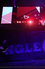 HAILEE STEINFELD at at B96 Pepsi Jingle Bash 2015 12/12/2015