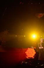 HAILEE STEINFELD at q102’s Jingle Ball 2015 in Philadelphia 12/09/2015